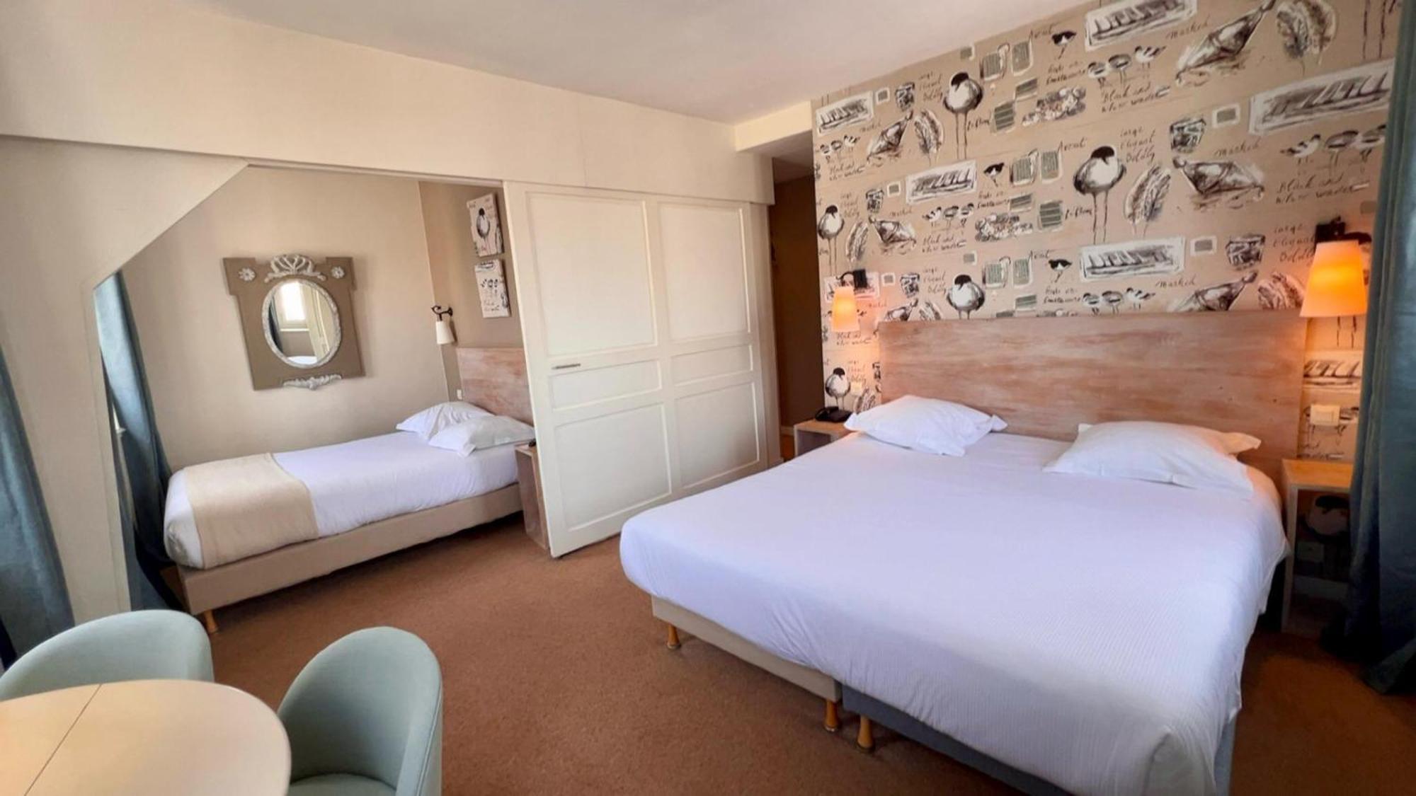Hotel & Restaurant Le Central Trouville Ruang foto